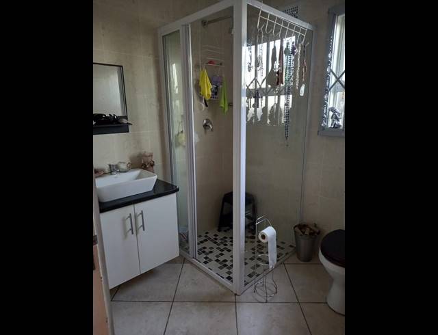 4 BEDROOM HOUSE FOR SALE IN BLUFF